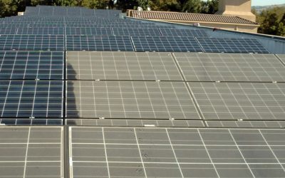 ¿Qué tan importante es un buen mantenimiento de los paneles solares para el ahorro energético?